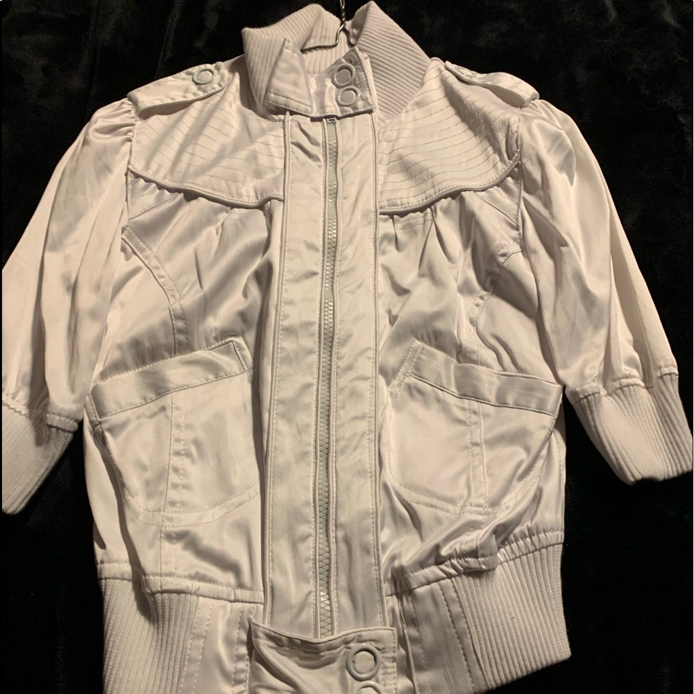 Miss Lili Short Sleeve Jacket